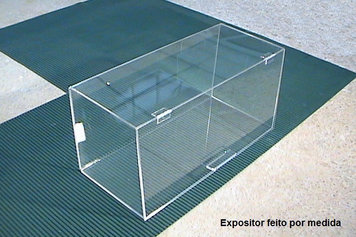 caixa em acrilico